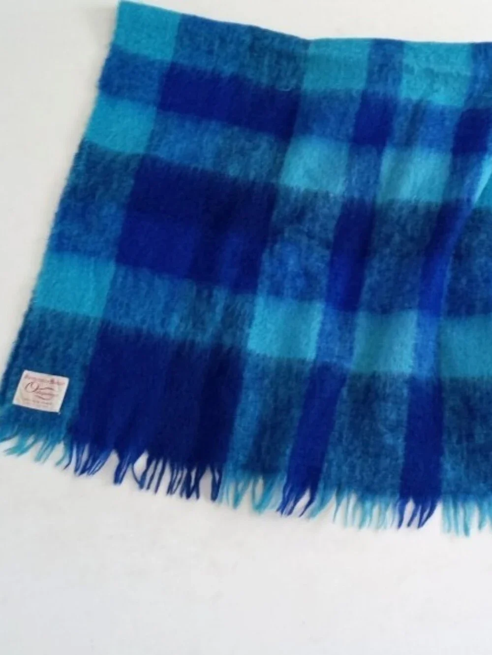 Onkaparinga vintage 1960s Australian 100% mohair blue plaid fringe end blanket